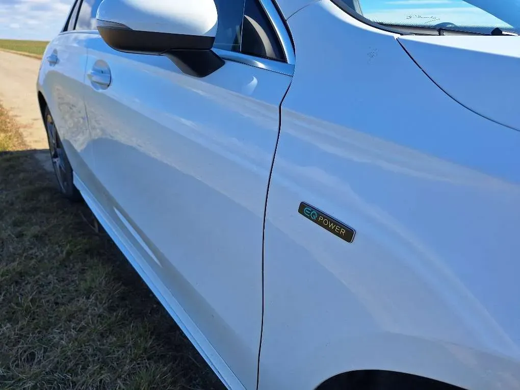 Mercedes-Benz A-Class 2022 photo 2