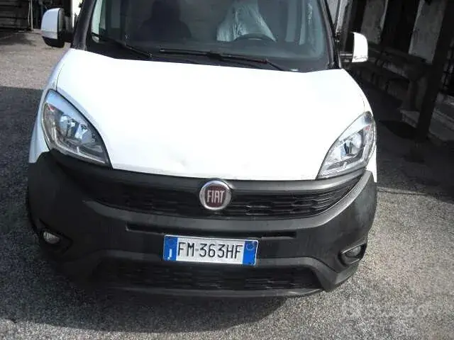 Fiat Doblo 2017 photo 2