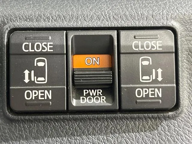 Toyota Sienna G 2015 photo 5