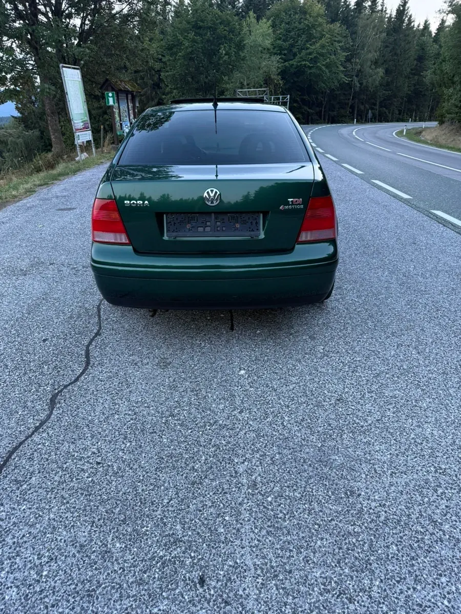 Volkswagen Bora 2001 photo 3
