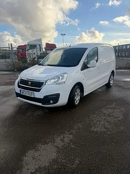 Peugeot Partner 2015 photo 2