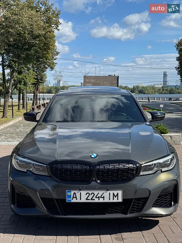 BMW 3 Series 2019 photo 5