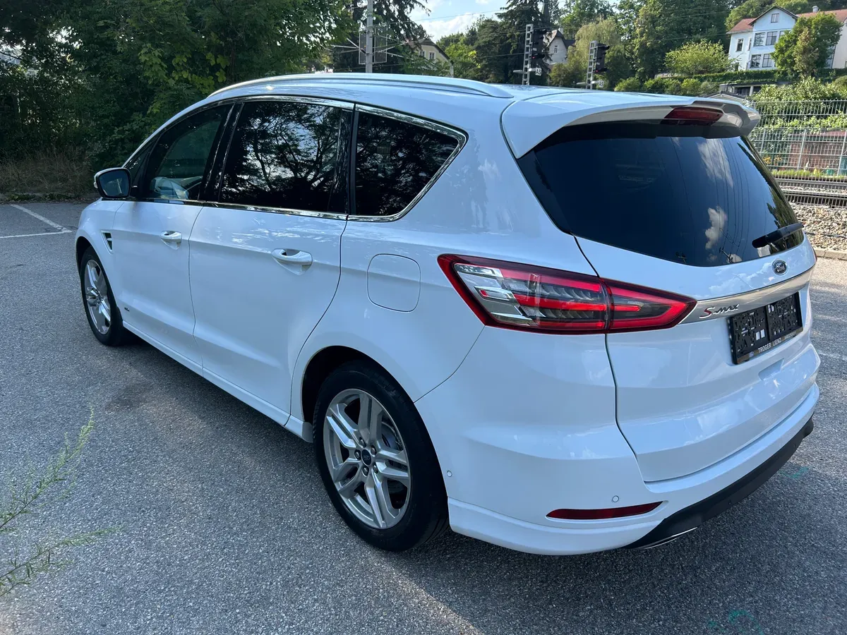 Ford S-Max 2018 photo 2