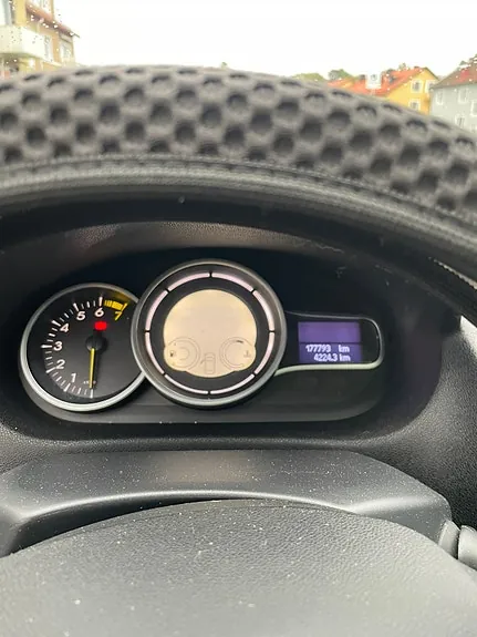 Renault Megane Iii 2010 photo 4