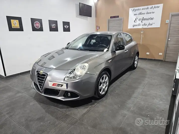 Alfa Romeo Giulietta 2013 photo 5