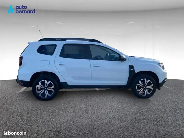 Dacia Duster 2023 photo 4