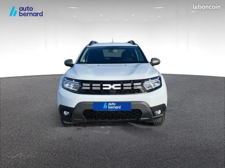 Dacia Duster 2023 photo 2