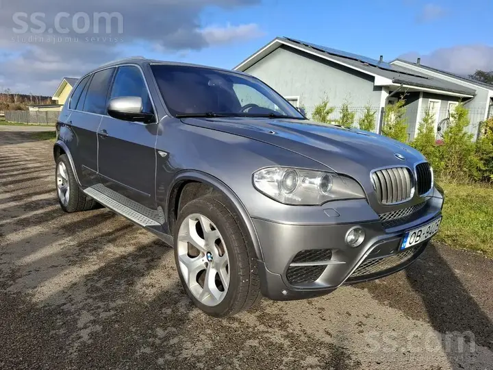 BMW X5 2010 photo 3