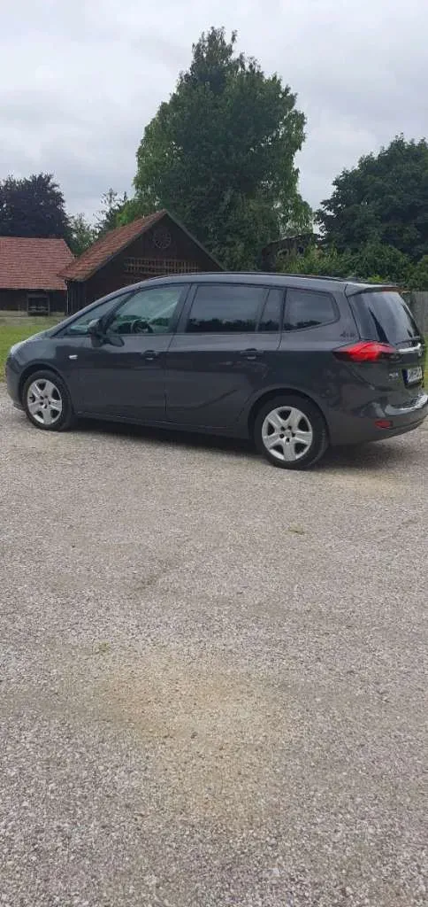 Opel Zafira 2013 photo 3