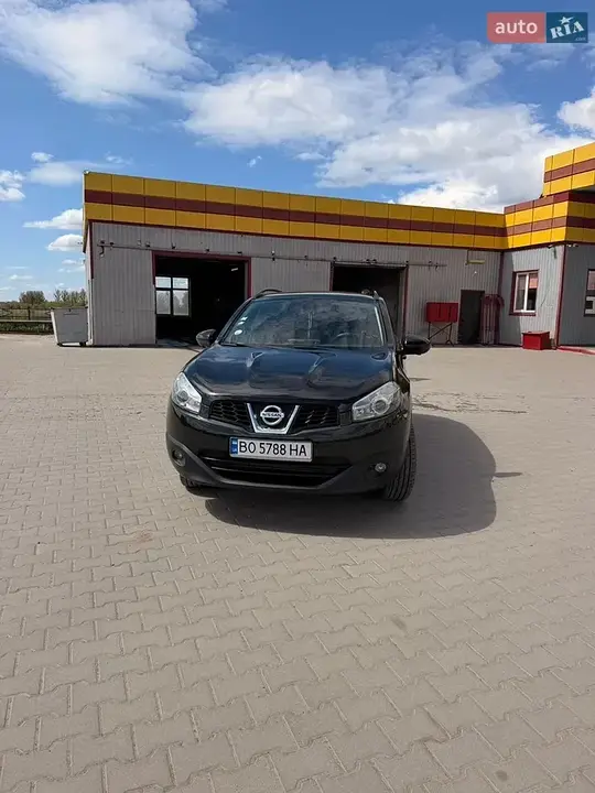 Nissan Qashqai 2013 photo 2