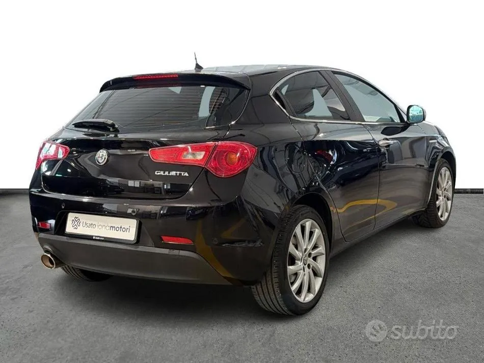 Alfa Romeo Giulietta 2016 photo 4