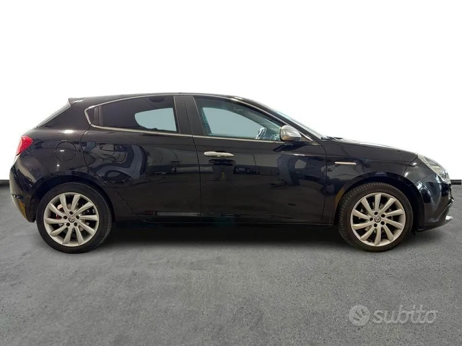 Alfa Romeo Giulietta 2016 photo 3