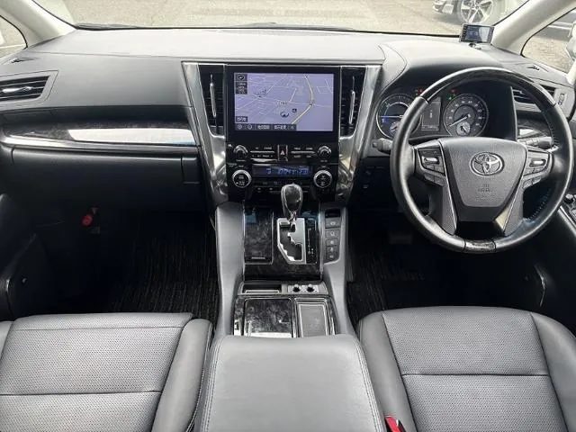 Toyota Alphard 2020 photo 3