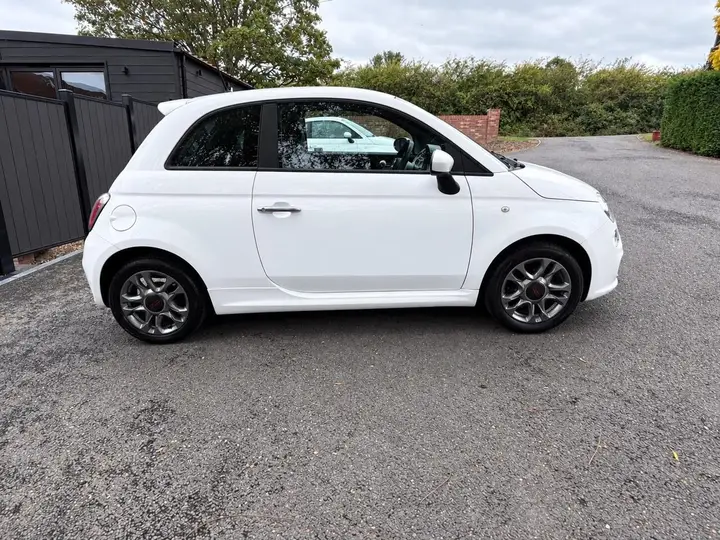 Fiat 500 2015 photo 2