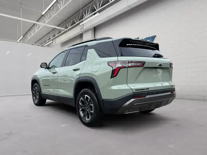 Chevrolet Equinox 2025 photo 3