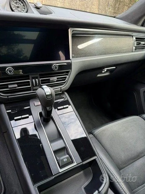 Porsche Macan 2023 photo 4