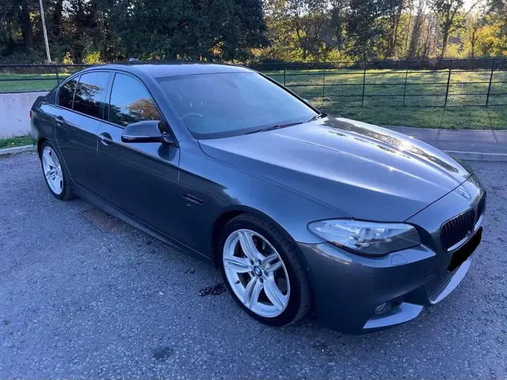 BMW 5 Series 2015 photo 2