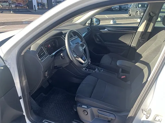 Volkswagen Tiguan 2023 photo 3