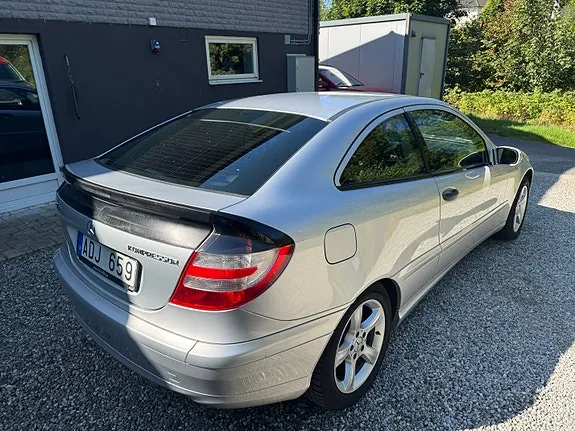 Mercedes-Benz C180 2007 photo 2