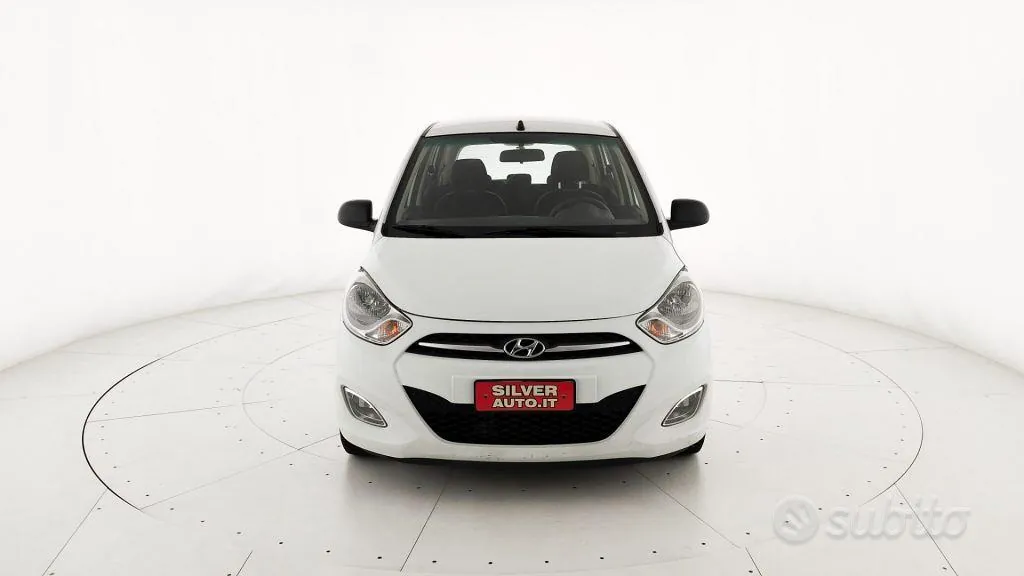 Hyundai I10 2011 photo 2