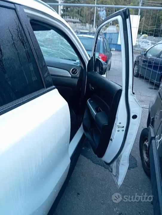 Suzuki Vitara 2016 photo 2