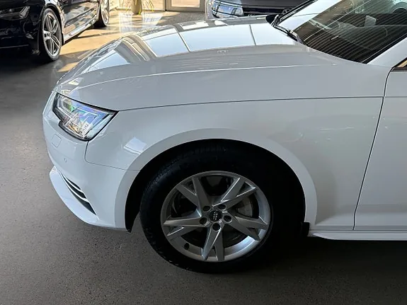 Audi A4 2017 photo 4