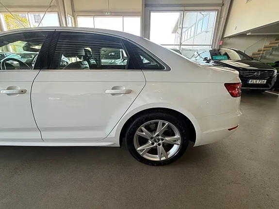 Audi A4 2017 photo 5