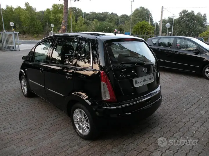 Lancia Musa 2009 photo 4