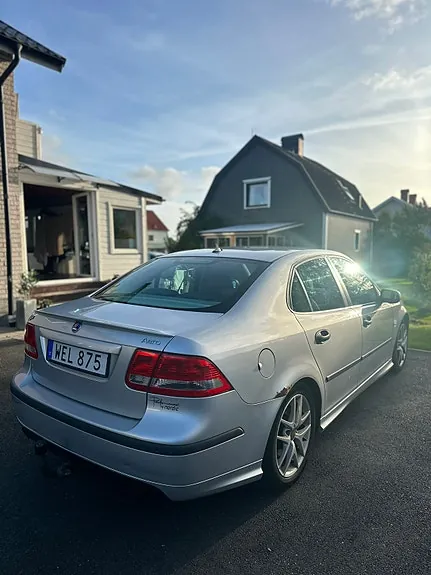 Saab 9-3 2005 photo 2