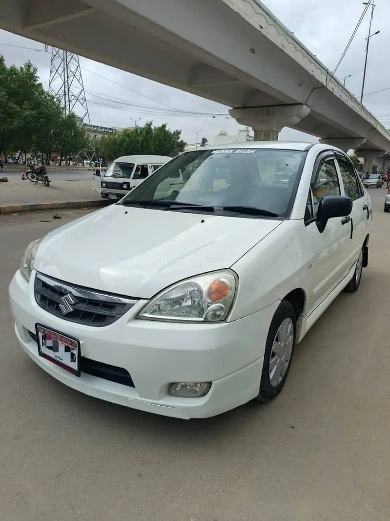 Suzuki Liana