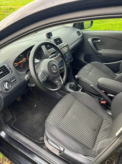 Volkswagen Polo 2011 photo 5