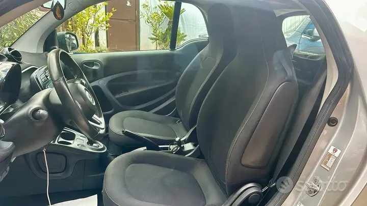 Smart Fortwo 2016 photo 4