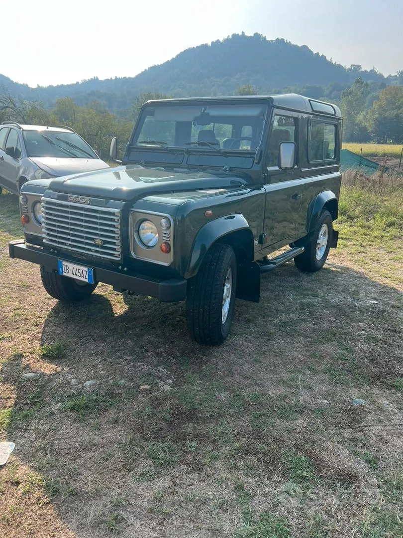 Land Rover Defender