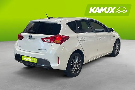 Toyota Auris 2015 photo 4