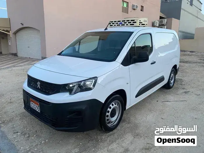 Peugeot Partner 2021 photo 2