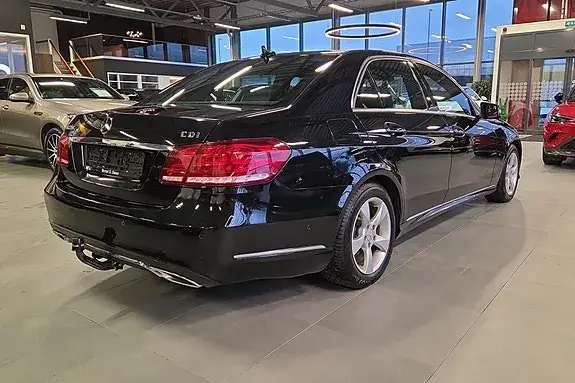 Mercedes-Benz E220 2014 photo 5