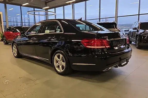 Mercedes-Benz E220 2014 photo 3