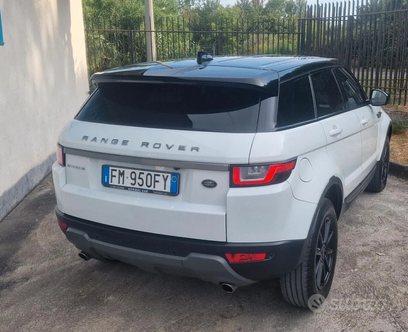 Land Rover Range Rover Evoque 2017 photo 4