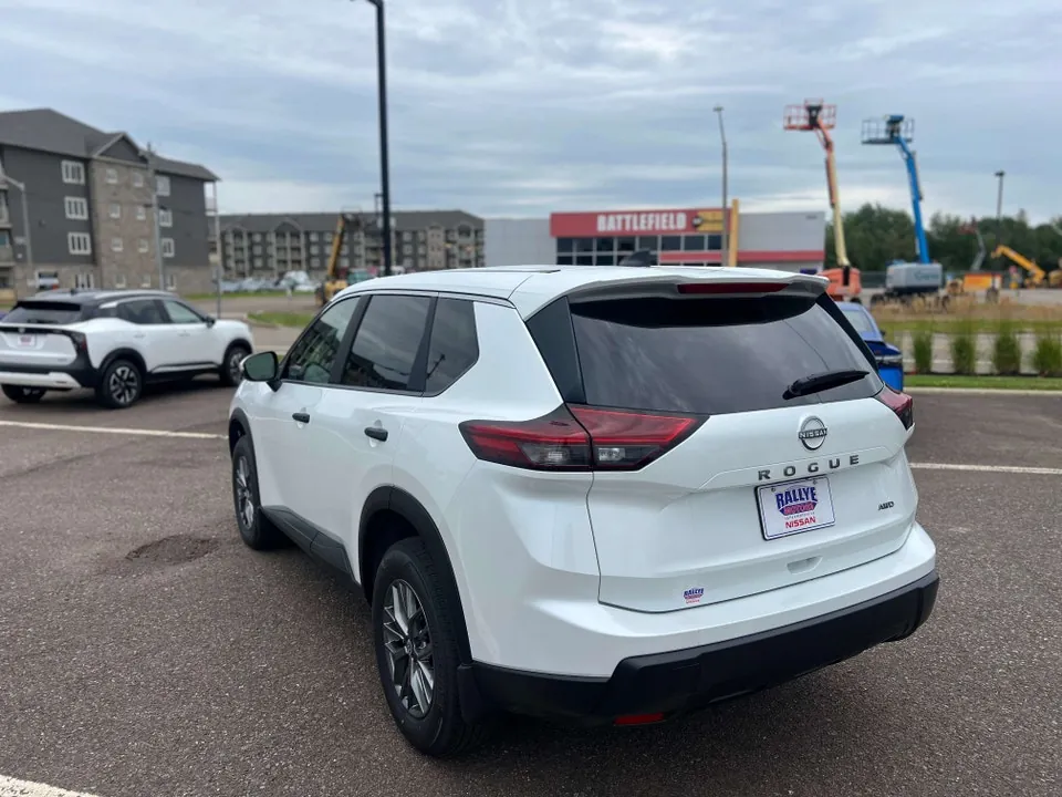 Nissan Rogue 2026 photo 2