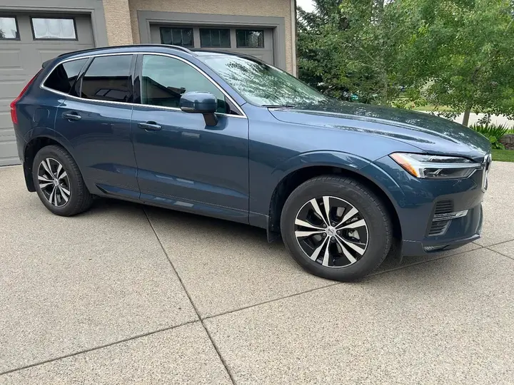 Volvo Xc60 2023 photo 2