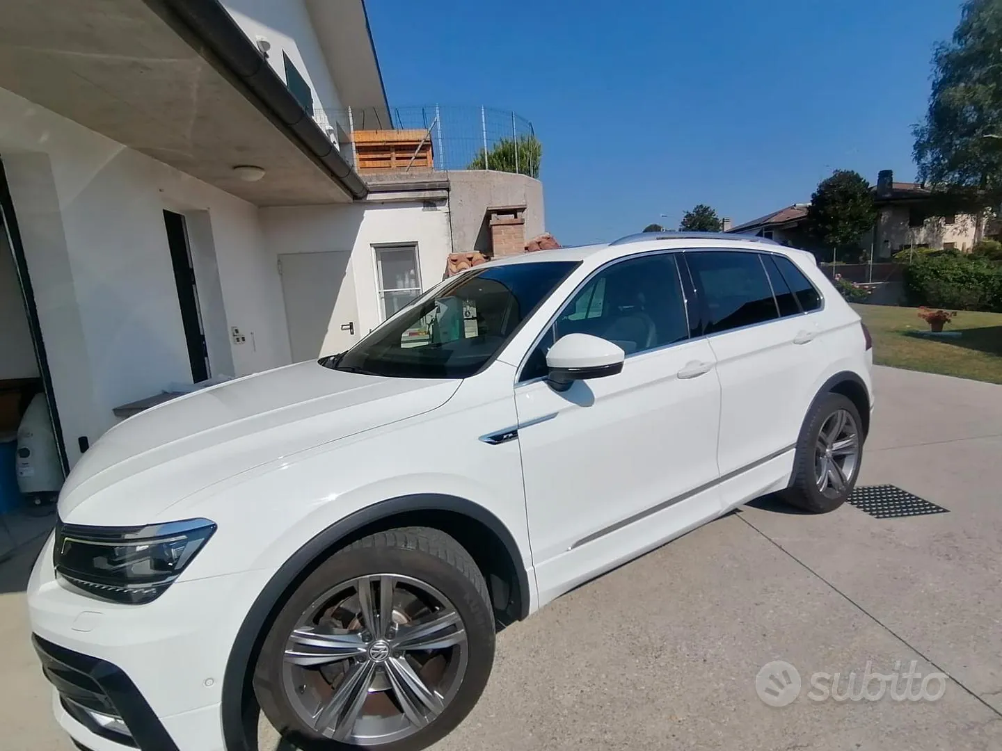 Volkswagen Tiguan 2016 photo 2