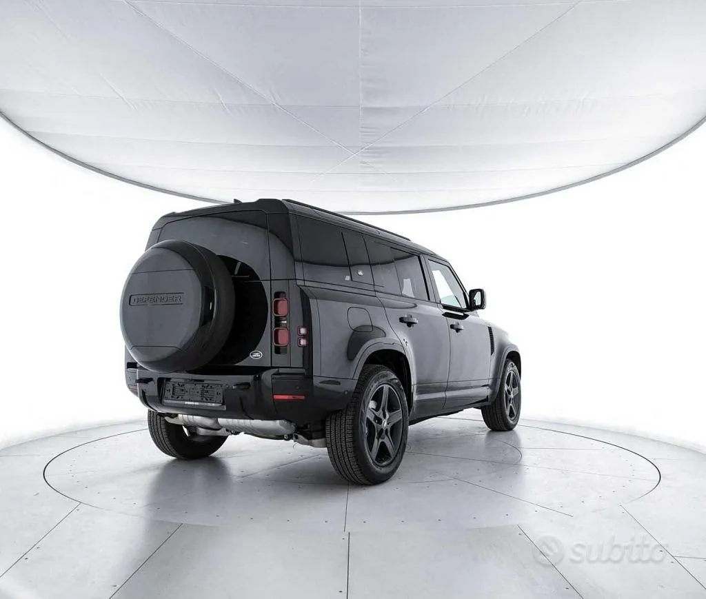 Land Rover Defender 2026 photo 2