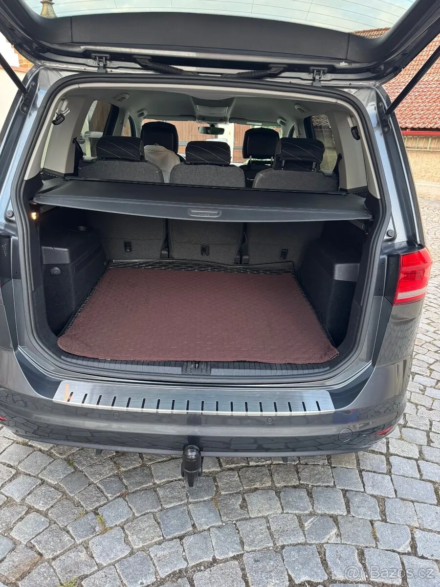 Volkswagen Touran 2018 photo 5