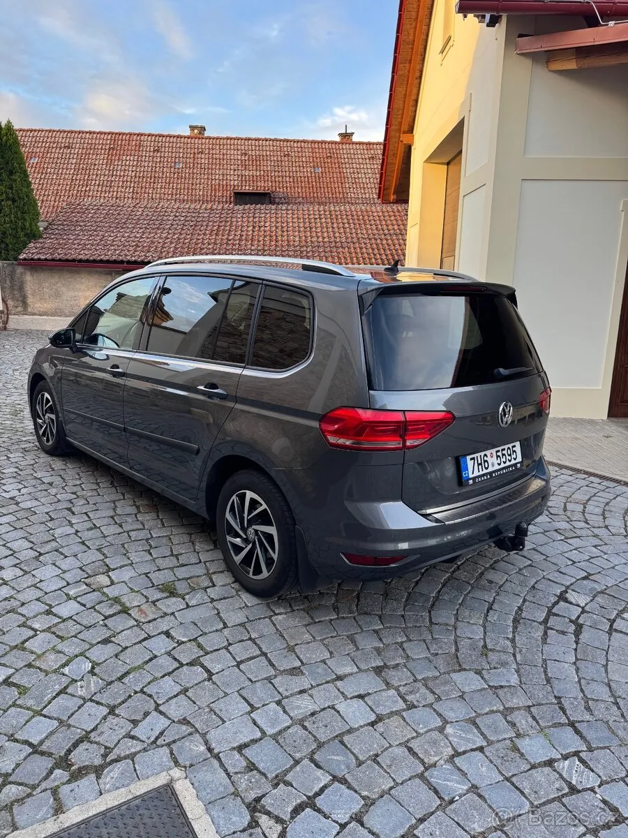 Volkswagen Touran 2018 photo 3