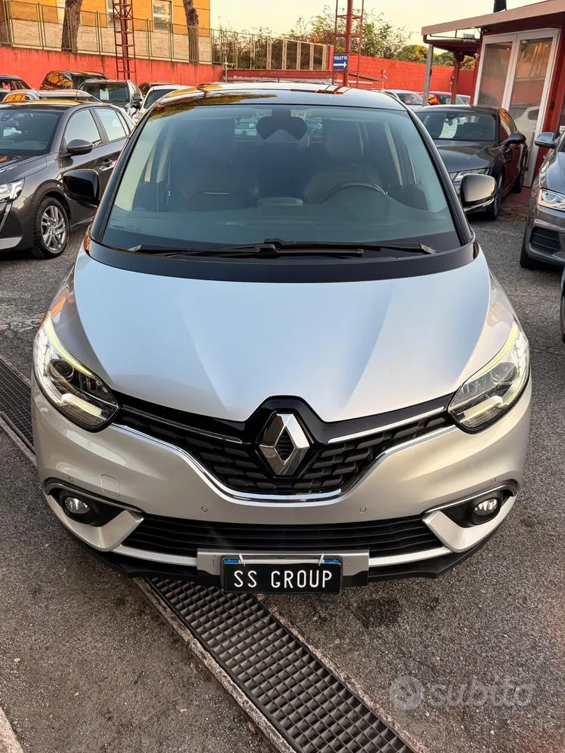 Renault Scenic 2016 photo 2