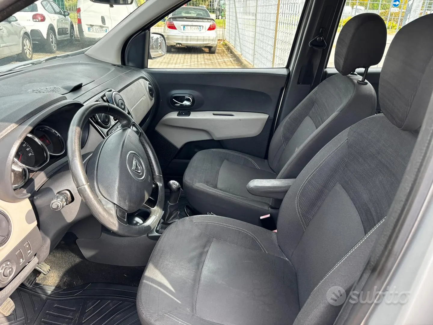Dacia Lodgy 2017 photo 4