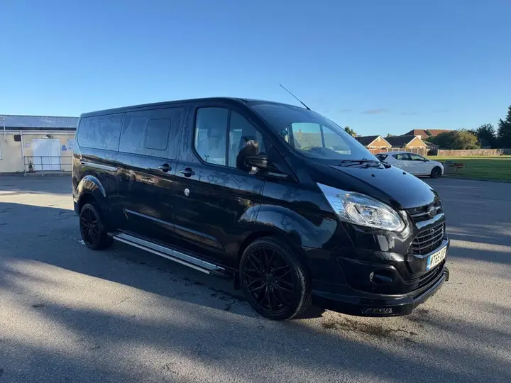 Ford Tourneo Custom 2015 photo 2