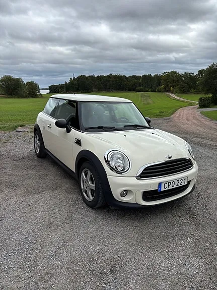 Mini One 2011 photo 3