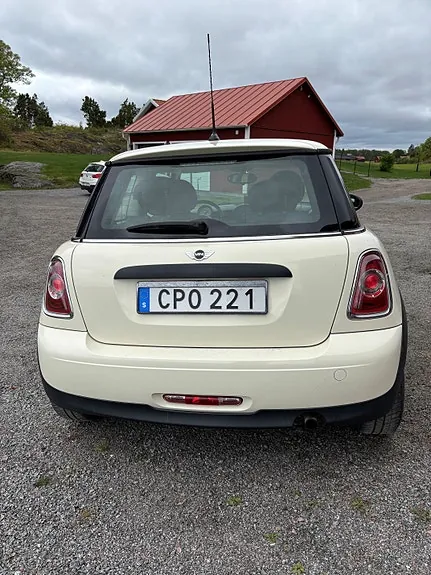 Mini One 2011 photo 4