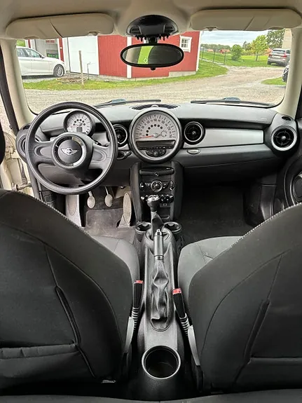 Mini One 2011 photo 5
